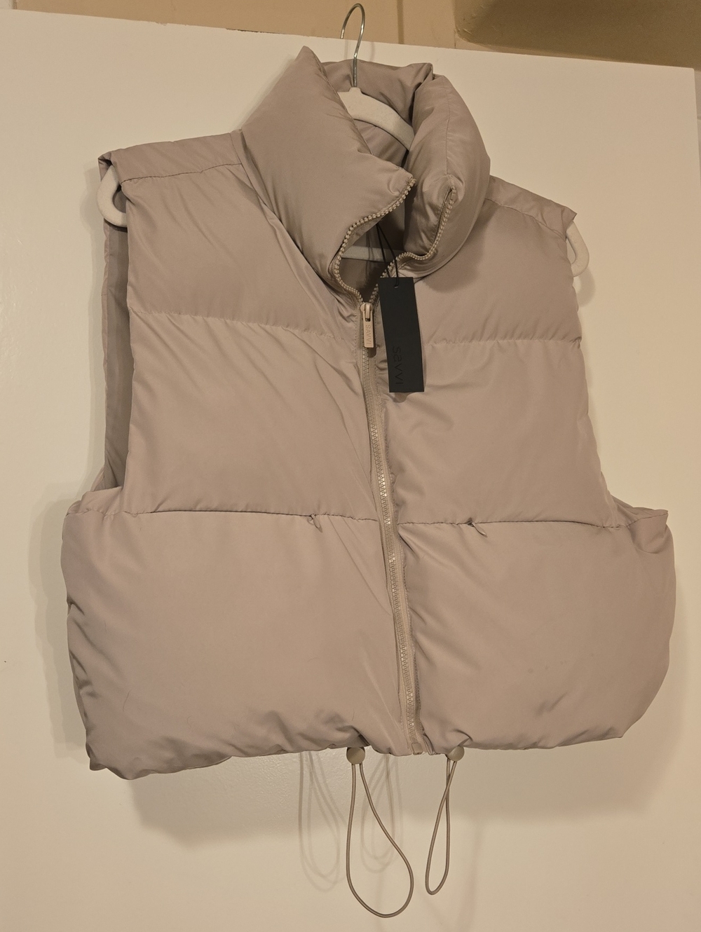Women’s Light Taupe Puffer Vest - Sleeveless Quilted Jacket